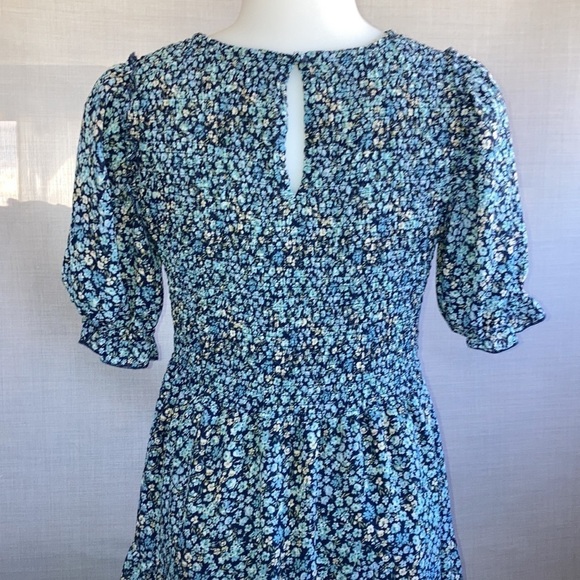 Size small, bohemian floral dress boho tunic with puff sleeves smock dress - Picture 6 of 15